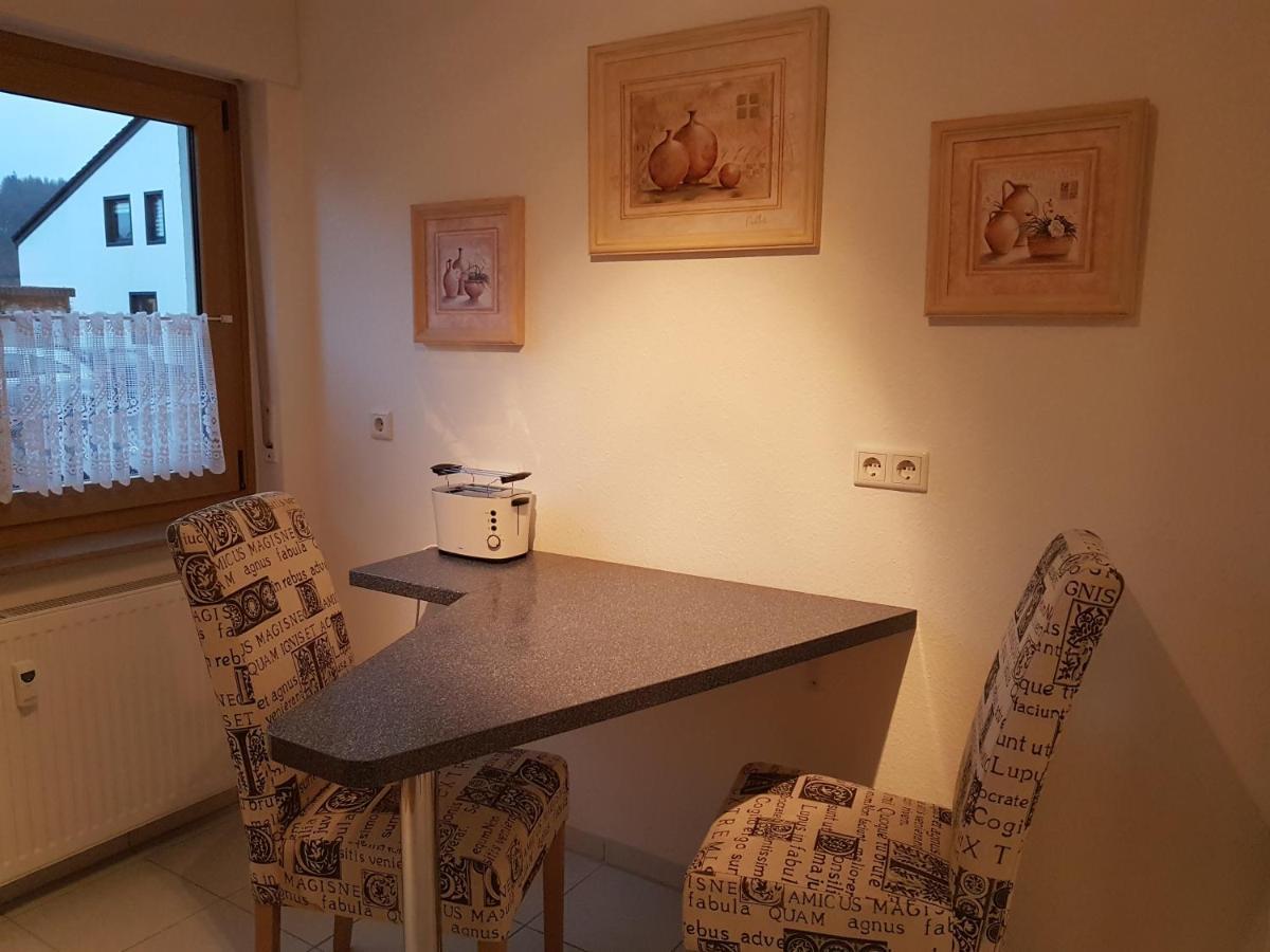 Apartment Ferienwohnung- Sarah Hahnstatten